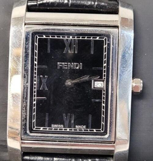 (I-7289) Fendi Orologi 006-7600G-658 Watch in Jewellery & Watches in Calgary - Image 2