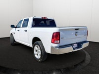 This Ram 1500 Classic has a powerful Regular Unleaded V-8 5.7 L/345 engine powering this Automatic t... (image 3)