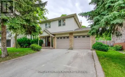 Beautiful Detached Sidesplit 4 Home In Prestigious Se Oakville! Ground Floor Features Cozy Family Ro...