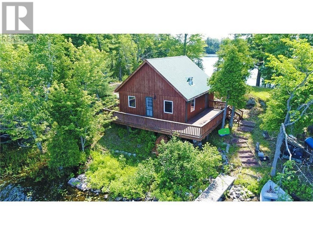 561 GRACEYS ISLAND Sharbot Lake, Ontario in Houses for Sale in Kingston - Image 3