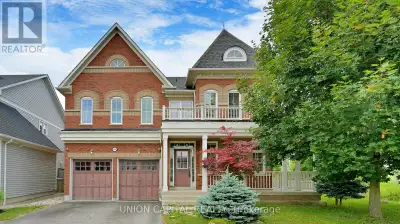 Incredible 3040Sq Ft 5 Bdrms All Brick Home With 2 Ensuites Beautiful Layout For Entertaining With V...