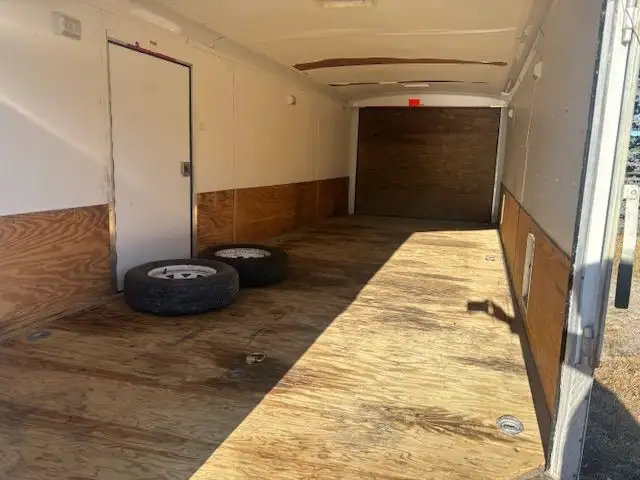 2006 FORREST RIVER 26' Snowbird snowmobile trailer OSRB826TA2 in Cargo & Utility Trailers in Calgary - Image 6