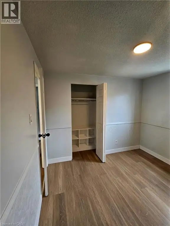 99 CLUTHE Crescent Kitchener, Ontario in Houses for Sale in Kitchener / Waterloo - Image 19