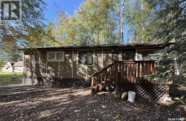 404 Northshore DRIVE Northern Admin District, Saskatchewan in Houses for Sale in La Ronge - Image 2