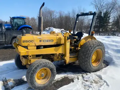 56hp diesel, 2wd, shuttle shift, 3 point hitch w/pto, rear remotes - Engine runs but cylinder #1 has...