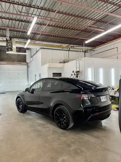 Automotive restyling. Specialized for automotive car wrapping, vinyl wrap colour, PPT installation,...