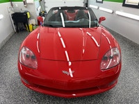 LOW KM - EXTRA CLEAN - CONVERTIBLE 2009 Chevrolet Corvette Convertible w/ 1LT. This car looks & driv... (image 1)