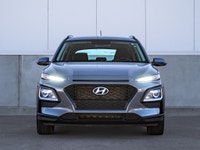 CARGET AUTOMOTIVE is thrilled to offer this 2021 Hyundai Kona Essential, a compact crossover offerin... (image 3)