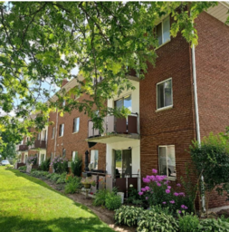 Receive a $250 Welcome Bonus with approved lease. Choose your own custom rent level please call us f...