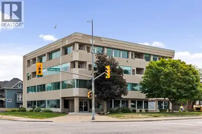 Experience luxurious living in architectural excellence. luxury suites in one of Windsor's finest bu...