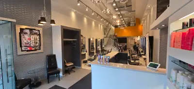 Hairstylists (Full-Time/Part-Time) Kanata-Stittsville We are looking for licensed hairstylists with...