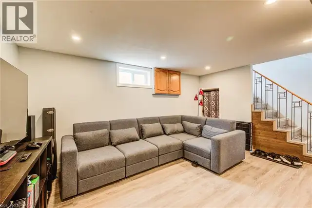 468 HIGHLAND Road E Kitchener, Ontario in Houses for Sale in Kitchener / Waterloo - Image 21