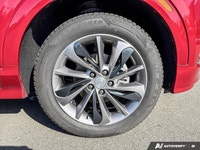 Discover urban sophistication and surprising capability with this striking 2021 Buick Encore GX Sele... (image 8)