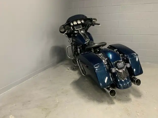 2016 Harley-Davidson Street Glide Special in Street, Cruisers & Choppers in Oshawa / Durham Region - Image 8