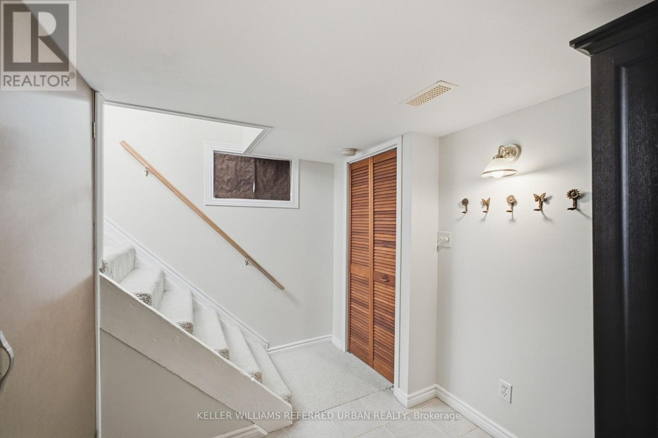 569 Masson Street Oshawa (O'Neill), Ontario, photo 25 of 40