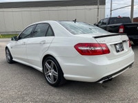 Vehicle Highlights: - Accident free - Carbon fiber interior - Highly optioned Very rare and desirabl... (image 4)