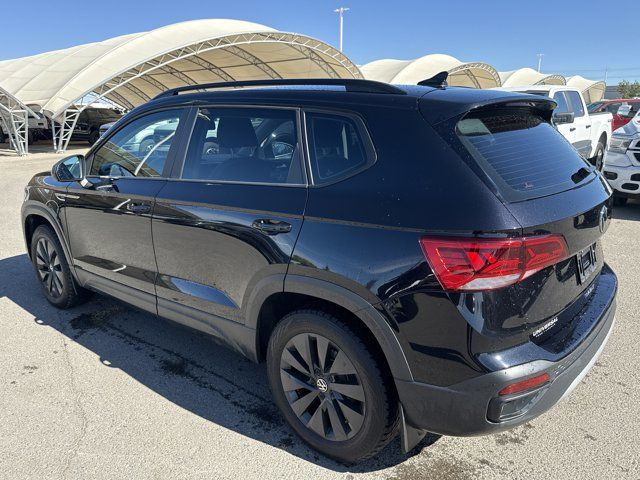 2022 Volkswagen Taos Trendline in Cars & Trucks in Calgary - Image 2