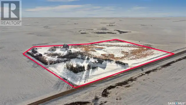 Bender Acreage Loreburn Rm No. 254, Saskatchewan in Houses for Sale in Moose Jaw - Image 3