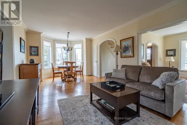 19143 COUNTY RD 2 South Glengarry, Ontario in Houses for Sale in Cornwall - Image 12
