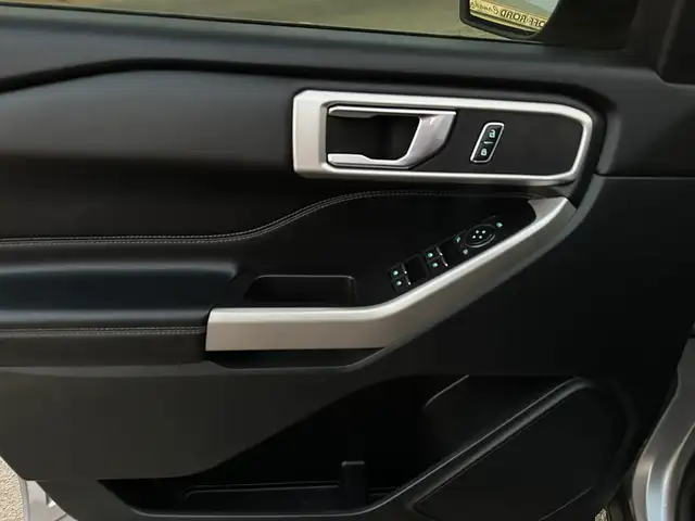 2020 Ford Explorer5189675450584371217