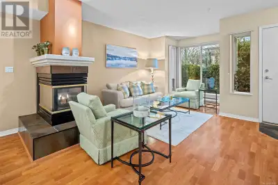 OPEN HOUSE SAT 26 1-3 Discover the perfect blend of contemporary design and space in this exceptiona...