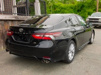 [163,564km AC / Tilt & Telescopic Steering / Power Windows-Mirrors-Locks-Keyless Entry / Cruise Cont... (image 9)