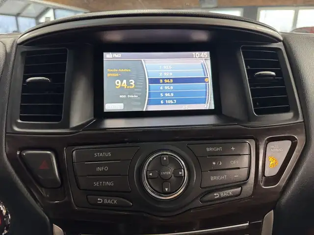 2014 Nissan Pathfinder 2WD 4dr SL in Cars & Trucks in Longueuil / South Shore - Image 27