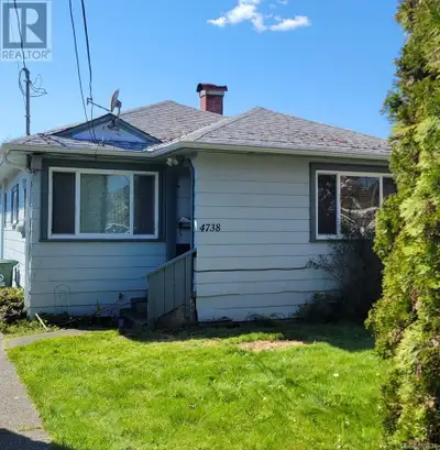 This 2-bedroom, 1-bathroom character home is nestled in the heart of Port Alberni. Built around 1944...