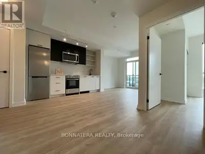 401 - 2306 ST CLAIR AVENUE W Toronto (Junction Area), Ontario