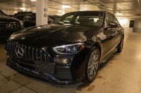 This Mercedes-Benz AMG C 43 has a powerful Intercooled Turbo Gas/Electric I-4 2.0 L/121 engine power... (image 3)