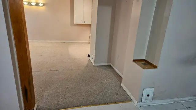 Ajax, Westney & Kingston Rd. Basement Apt. $1150/mo plus.utilite in Long Term Rentals in City of Toronto - Image 3