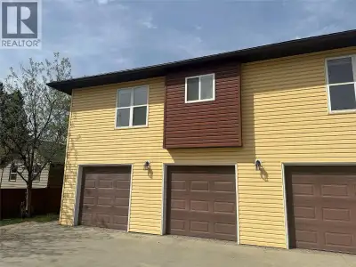 Contingent. Perfect for those on the go or looking for an investment opportunity! This newer 1 bed,...