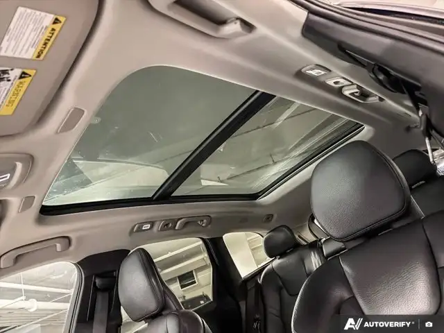 2022 Volvo XC60 Recharge Plug-In Hybrid T8 Inscription in Cars & Trucks in Edmonton - Image 16