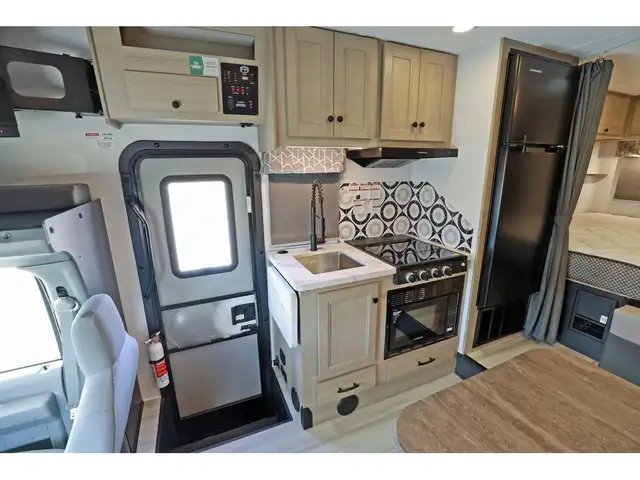 2026 Forest River Sunseeker 2350 Classe C 24 pieds 2026 NEUF in RVs & Motorhomes in Laval / North Shore - Image 7