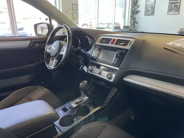 2016 Subaru Legacy 2,5i avec Groupe tourisme in Cars & Trucks in City of Montréal - Image 29