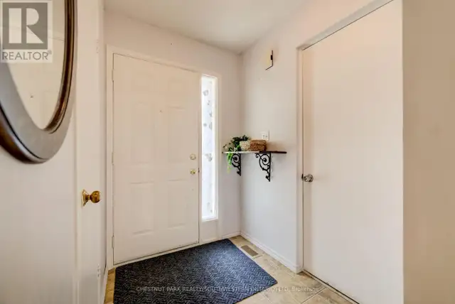 11 - 210 HIGHLAND CRESCENT Kitchener, Ontario in Condos for Sale in Kitchener / Waterloo - Image 5