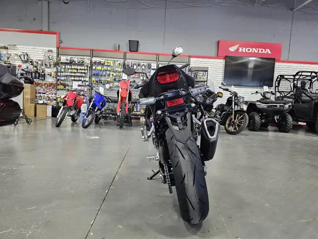 2025 Honda CB750 ABS in Street, Cruisers & Choppers in Hamilton - Image 6