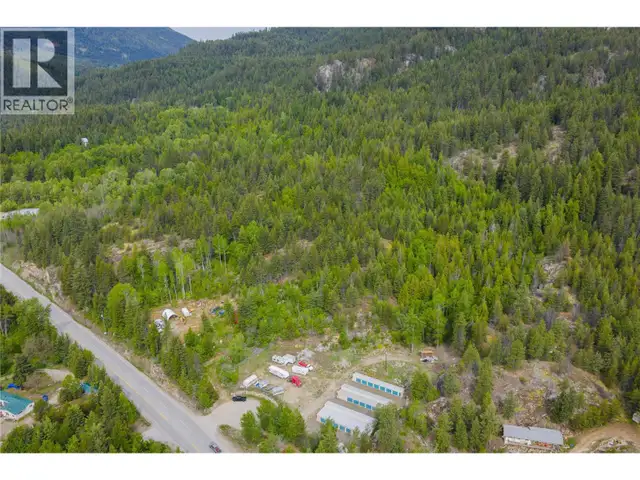 1682 Circle Road Castlegar, British Columbia in Land for Sale in Nelson - Image 5