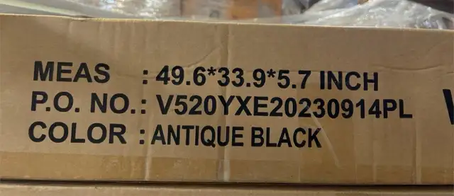 BRAND NEW - dining table dining table... LOT# 40 in Dining Tables & Sets in Mississauga / Peel Region - Image 4