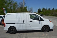 2017 Nissan NV200 152,597 KM now Only $14,490(Was $15,950) or $163 Bi-Weekly(O.A.C.). Bi-weekly paym... (image 5)
