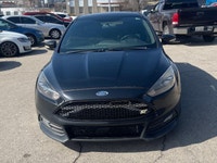 All vehicles come with a full vehicle History Report, ask to see it! Just in time for the good weath... (image 1)