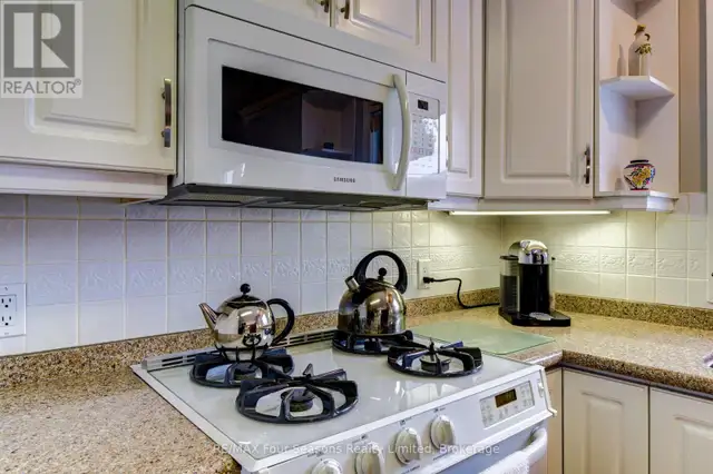 8 - 275 HURON STREET Clearview (Stayner), Ontario in Houses for Sale in Oakville / Halton Region - Image 17