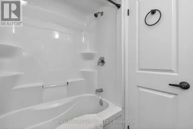 90 14 CONCESSION E Tiny, Ontario in Houses for Sale in Muskoka - Image 31