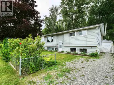 Welcome to the neighbourhood! This lovely 3-bedroom, 2-bath home is tucked away on a quiet street in...