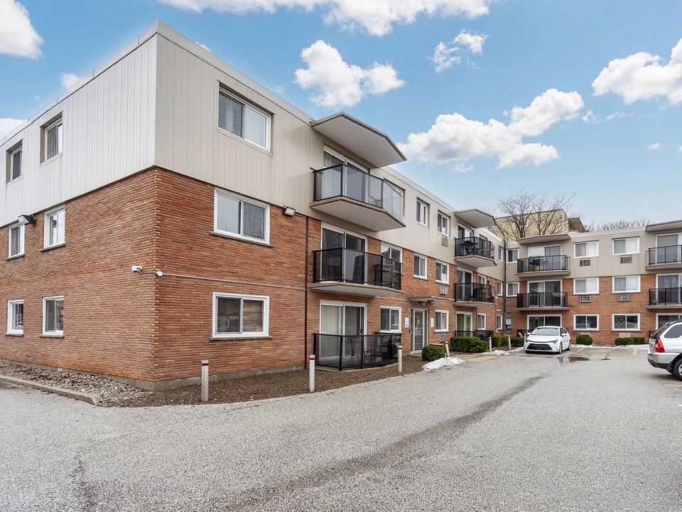 Elkhart Manor Apartments - 1 Bedroom, 1 Bath A Apartment for Ren 4