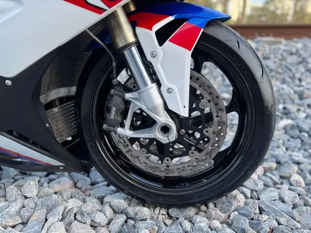 2020 BMW S1000RR - LOW KM!  in Sport Bikes in Winnipeg - Image 9