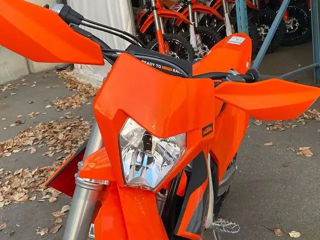 2025 KTM XC 250 W in Dirt Bikes & Motocross in Calgary - Image 16