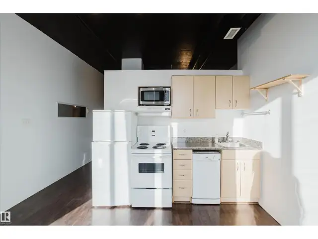 #1611 10024 JASPER AV NW Edmonton, Alberta in Condos for Sale in Edmonton - Image 8