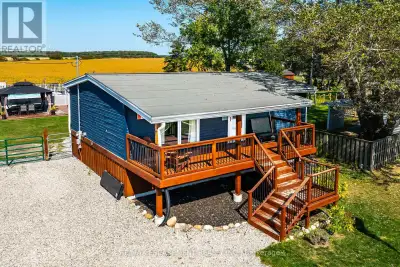 Enjoy world class, unobstructed vistas of magnificent Lake Erie from the nautical inspired confines...