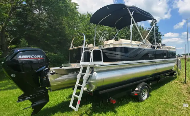 2024 Tahoe Tritoon 2180 QL, Mercury 90 HP and Trailer in Powerboats & Motorboats in Oshawa / Durham Region - Image 2